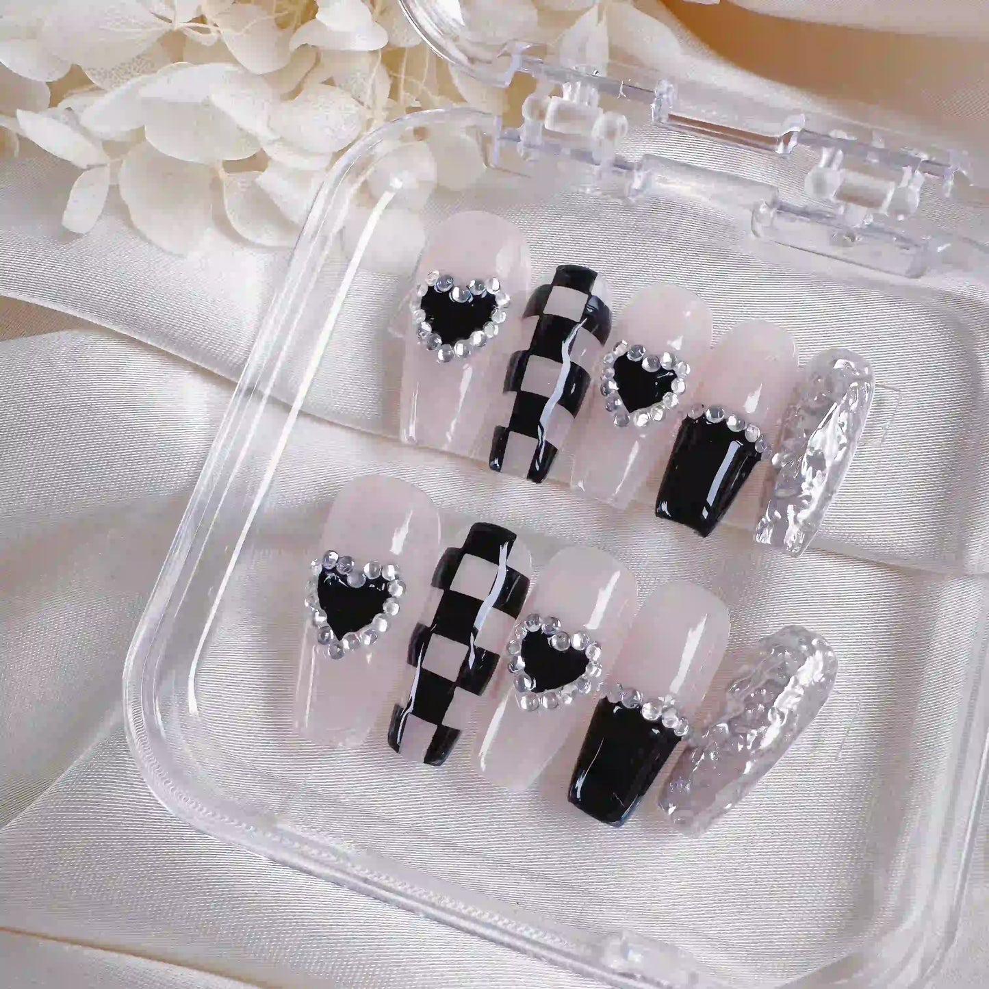 Sweetheart In Dark Press On Nails