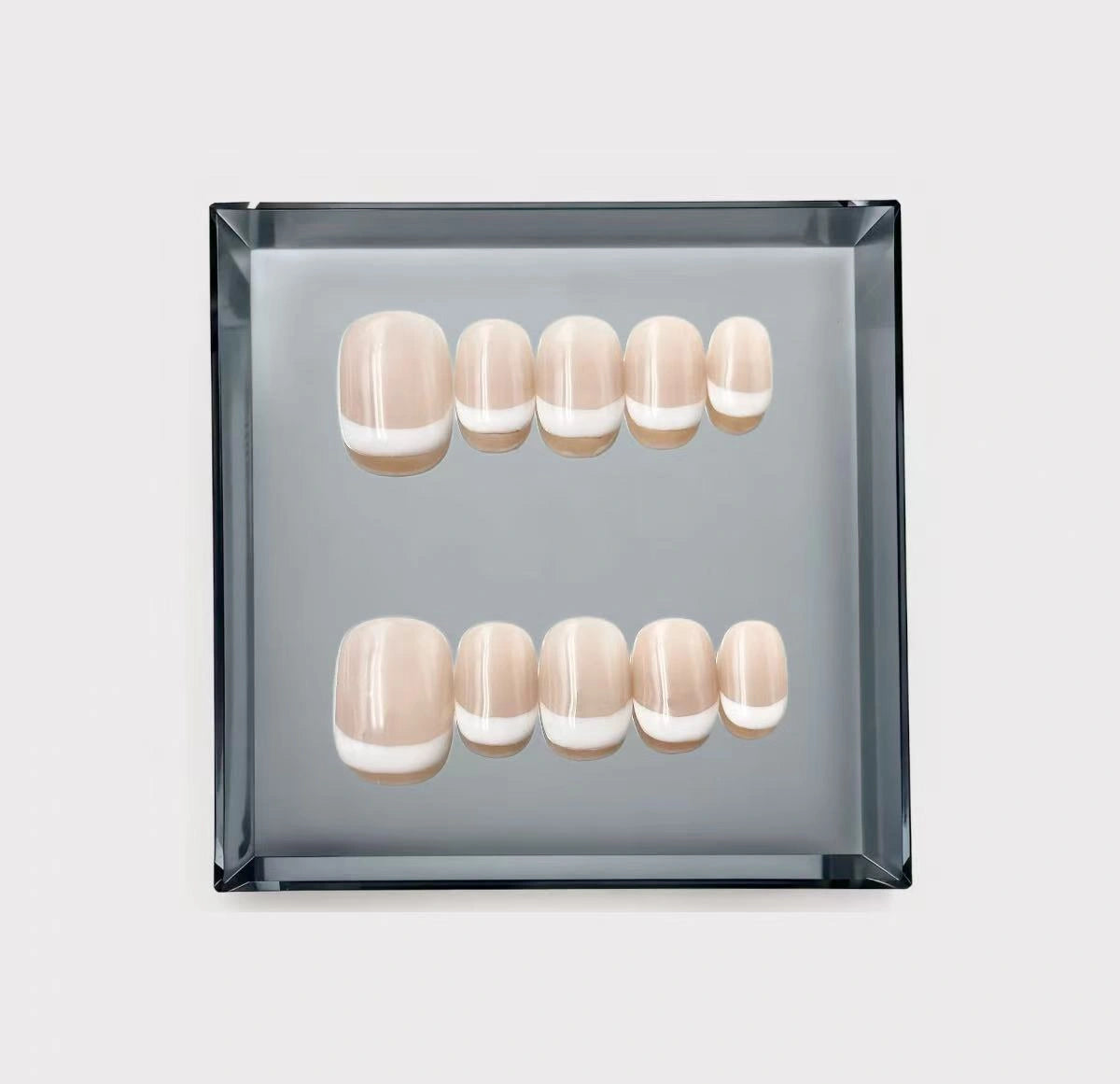 Timeless White French Tip Short Press On Nails