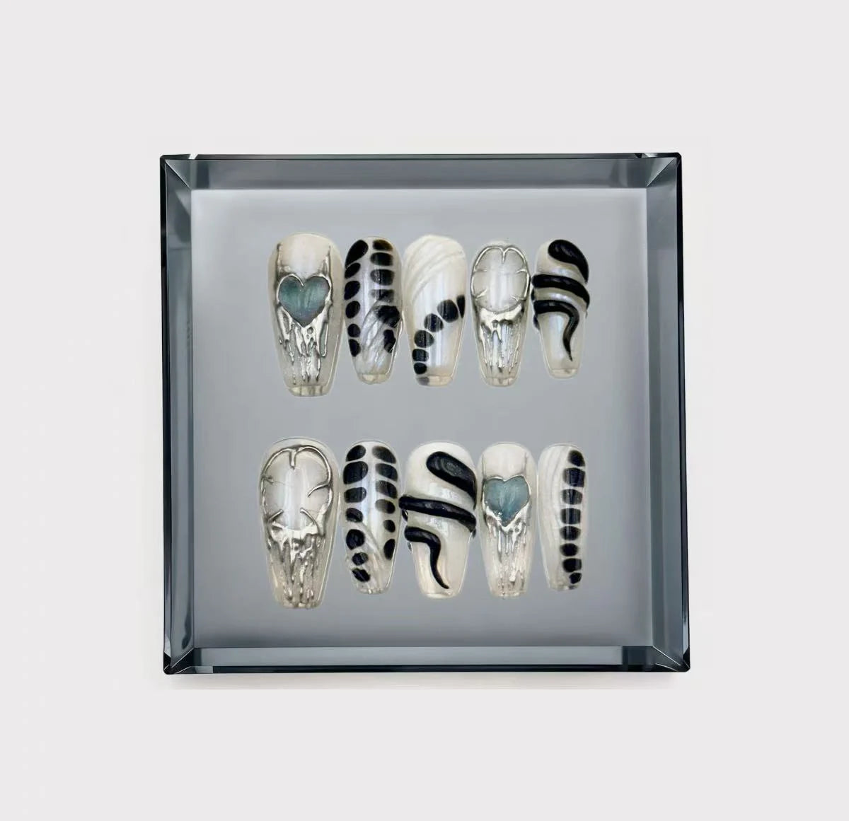 Noir Snake and Liquid Heart Long Press On Nails