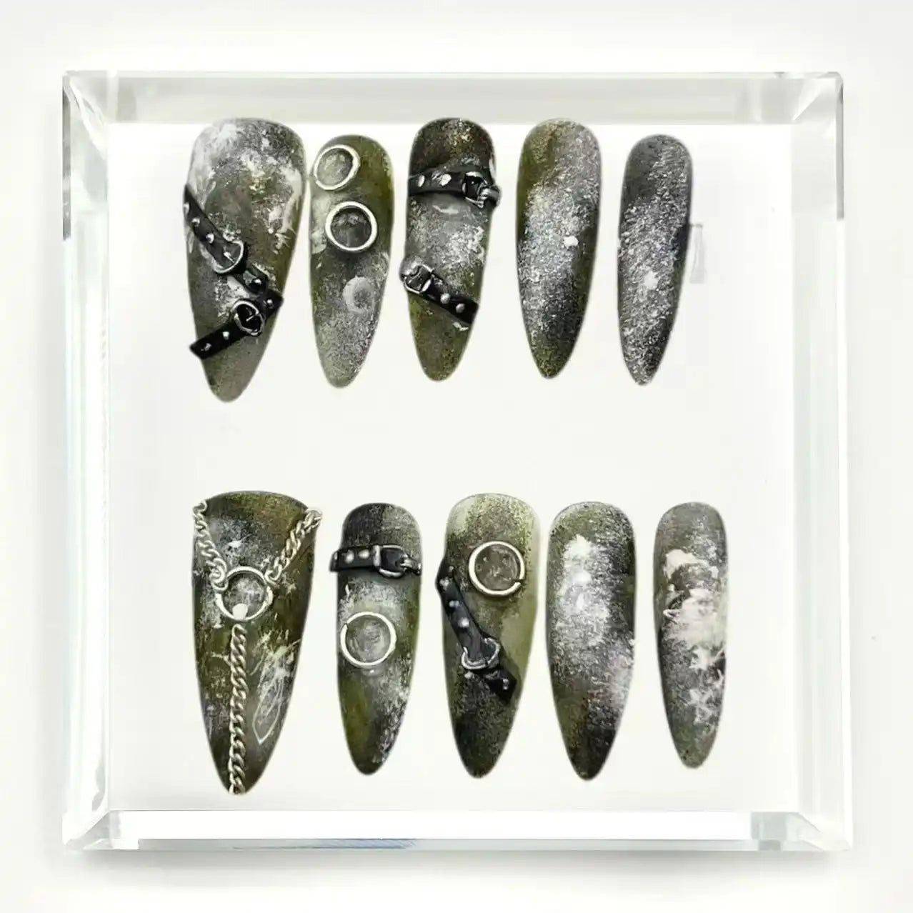 Grunge Chains Press On Nails