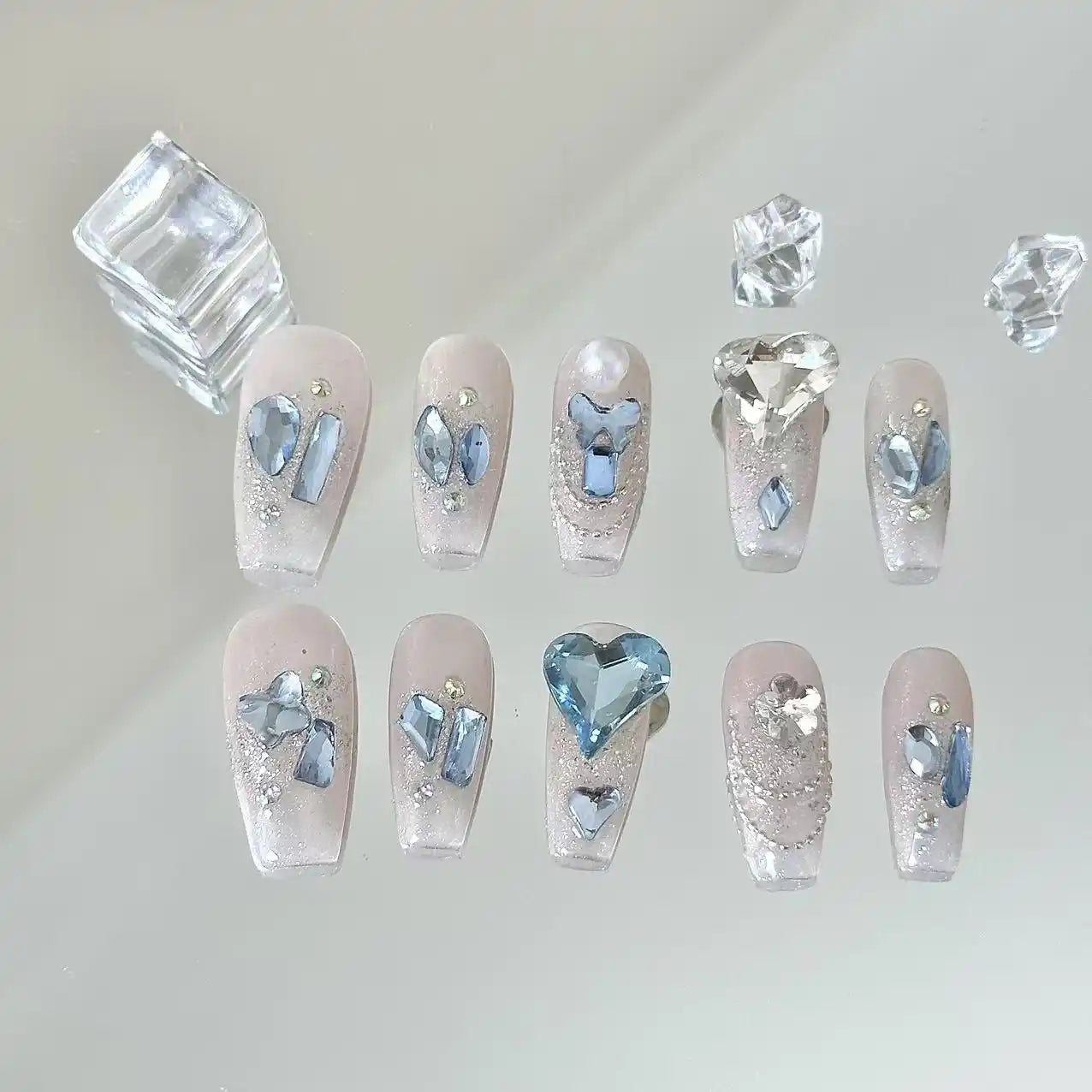 Deep Sky Blue Crystal Necklace Long Press On Nails