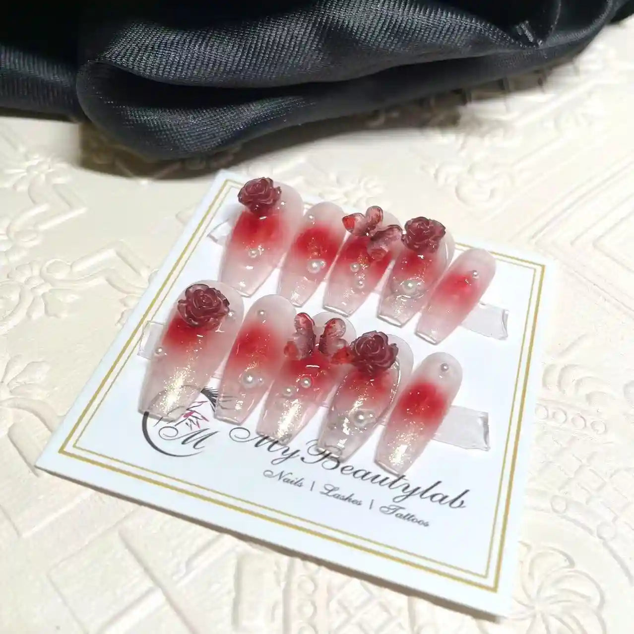 Gold Dazzled Red Roses Long Press On Nails