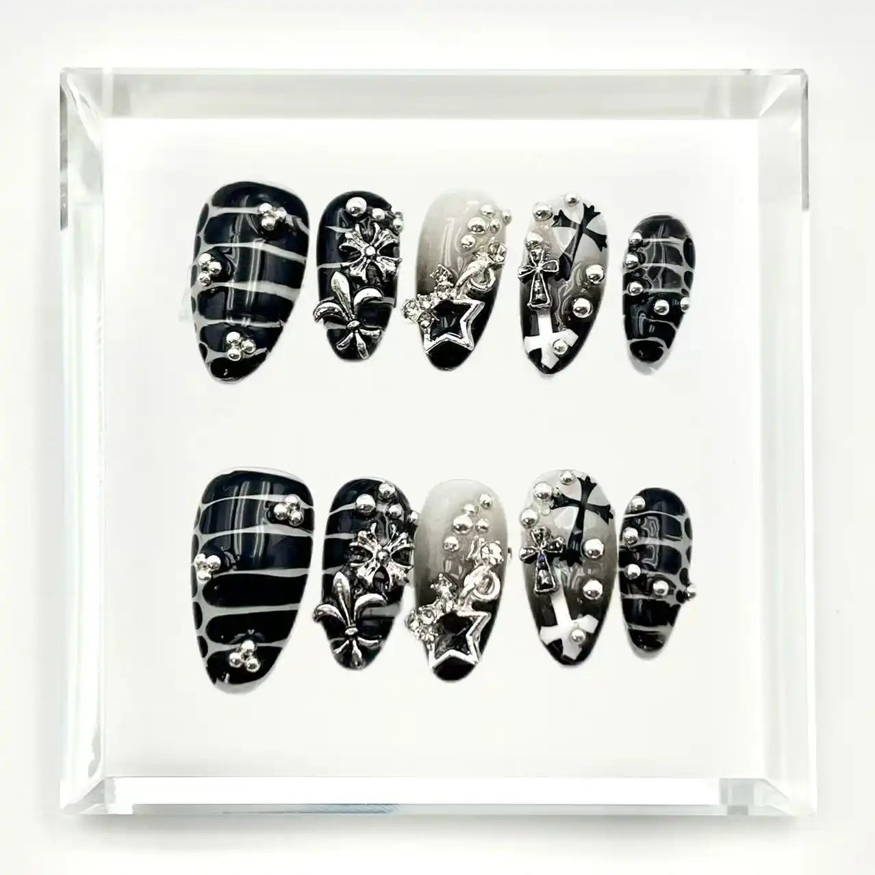 Noir Relic Press On Nails