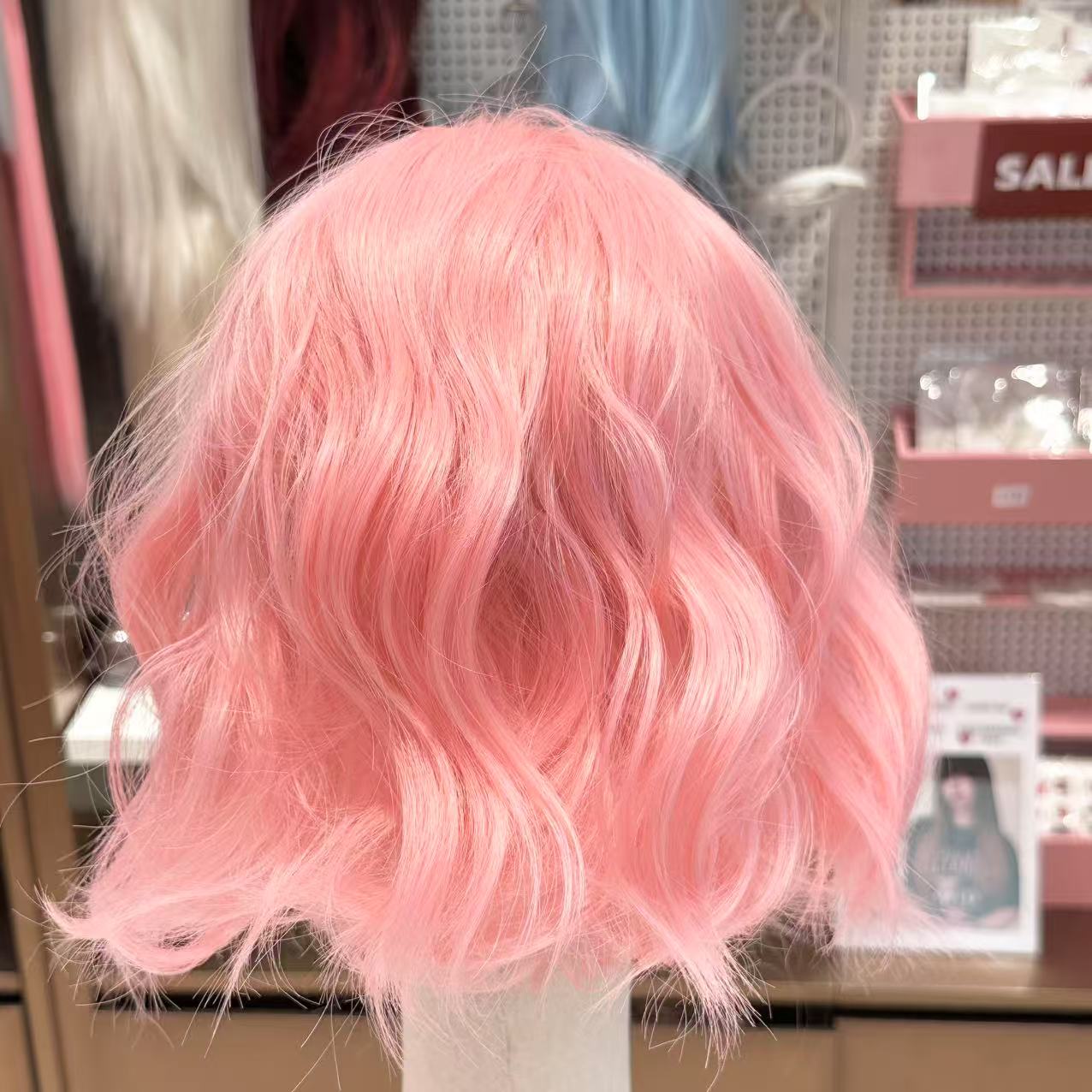 Flamingo Wavy Lob Wig