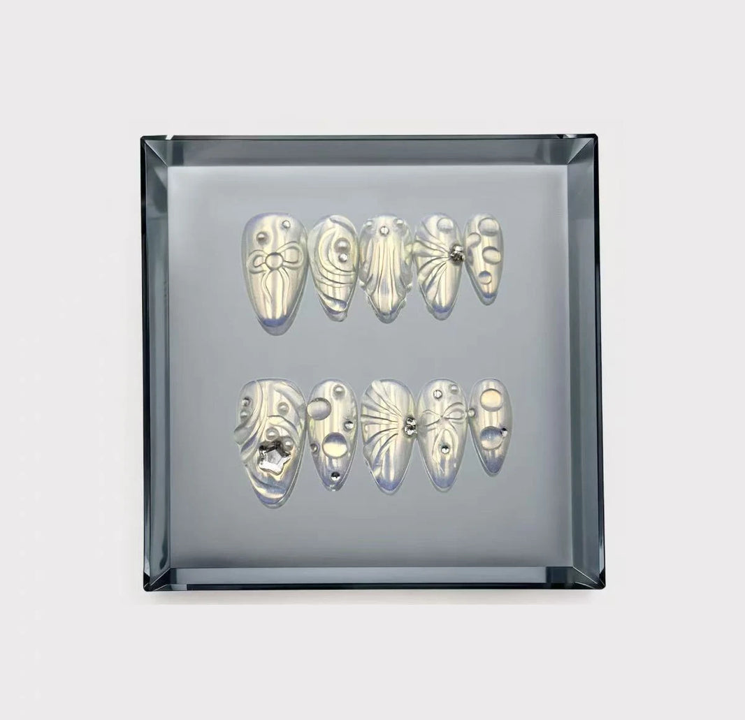 Iridescent Mermaid Dewdrop Long Press On Nails