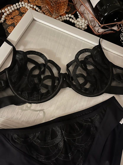 Noir Waves